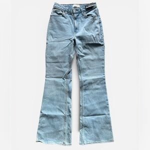 NWT The Vintage Flare High Rise Abercrombie & Fitch Light Blue Jeans Curve Love